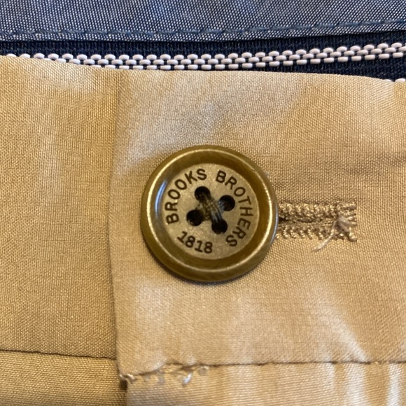 Men’s Brooks Brothers Golf Short - Picture 5 of 6